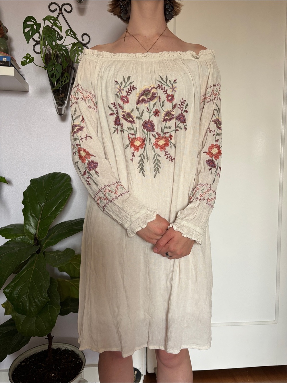 Xhilaration Cream Off-Shoulder Floral Embroidered Dress